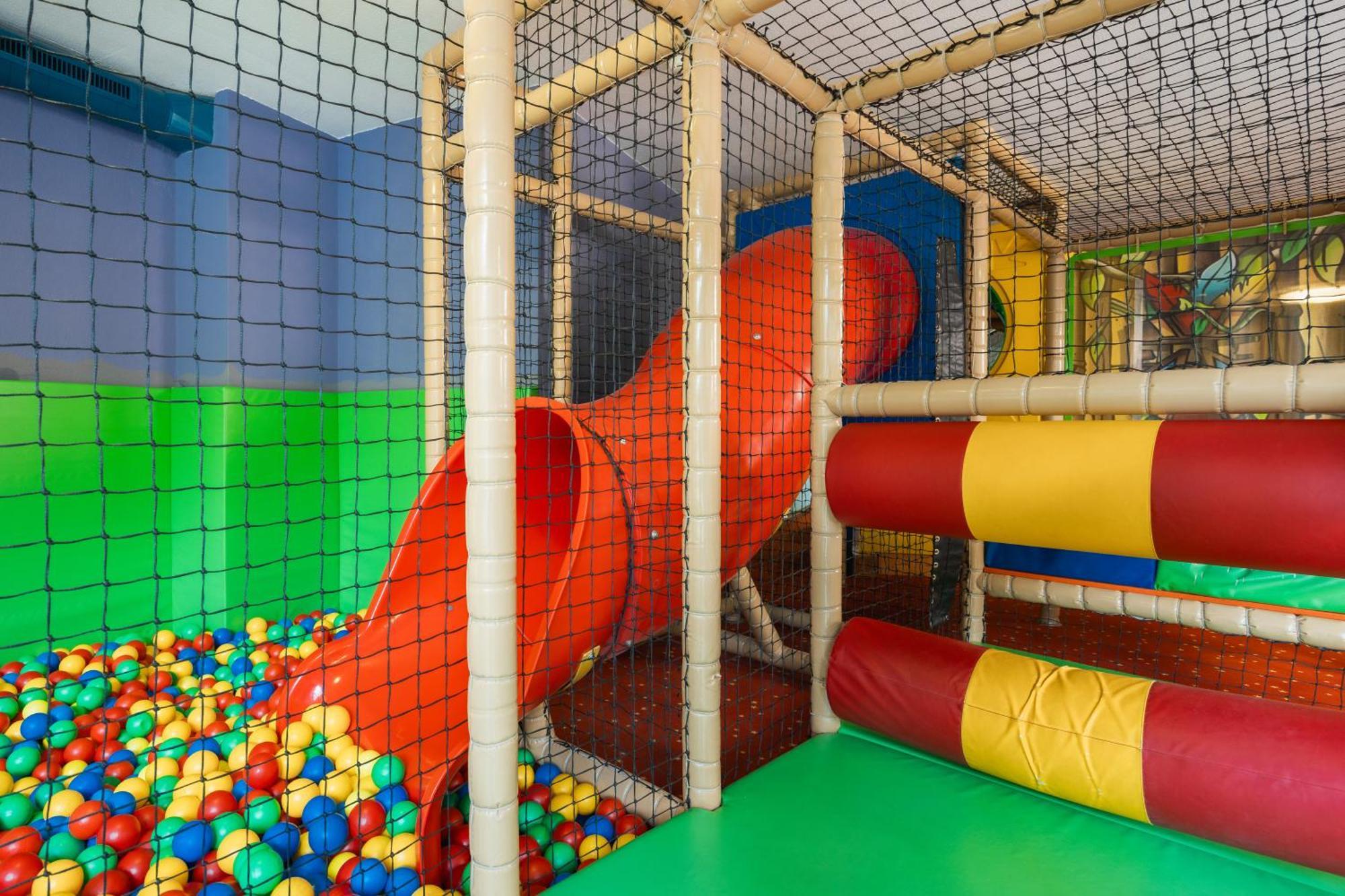 ריד אים אוברינטל Neueroeffnung Miaflor Familien- & Aktivresort מראה חיצוני תמונה